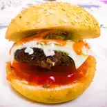 チキンチーズバーガー（サラムケバブ）