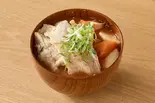 赤辛豚汁 Spicy Red Pork Miso Soup（【十八穀米＆美食美人】どんぶりde健康ごはん 幡ヶ谷店）