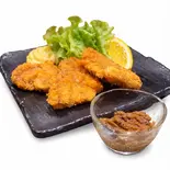 おつまみにもなる‼️サクサクヒレカツ~大人のスパイシーカンボジア生胡椒ペースト添え~（創作串揚げ 一正）