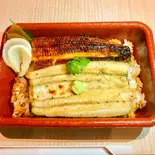 うなぎ合盛り弁当(中)（さけの実）