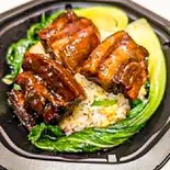 豚バラ肉の煮込みのせ炒飯（本格中華エクスプレス(旧上海エクスプレス駒沢店)）