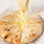 チーズナン(cheese nan)（スパイスガーデンタメル）