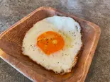 EGG  トッピング(目玉焼き)（STOVE SANDWICHES）