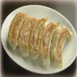 焼き餃子  煎饺（台湾料理 金彩）