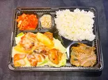 ガーリックチキン弁当 갈릭치킨도시락 Garic Chicken Barbecue Lunch Box(韓国料理ナジミキンパ)