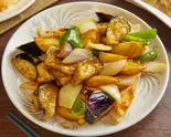 ピーマンとナスとジャガイモ炒め（中華料理 友来）