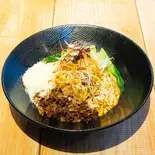 チーズ汁なし担々麺（四川坦々麺 赤くろ）