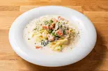 スモークサーモンとほうれん草のクリームソース（生パスタ・ピザ・リゾット イタリアンバールN(エンネ)）