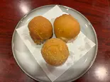 チーズボール(3個)（天津飯専門店 TENTEN）