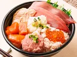 148 てんこ盛り丼（魚丼 平尾二丁目店）