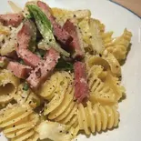 キャベツとベーコンのパスタ（紺平）