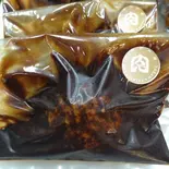 黒毛和牛の粗挽きデミグラスハンバーグ（矢澤精肉店雑色店）