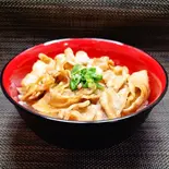 豚バラ生姜焼き丼（柳沢うまいか亭）