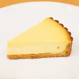 ベイクドチーズケーキ（マダム・ボンボニエール）