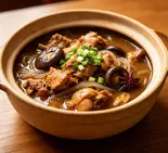 鶏肉きのこ醤油煮込み（西川口大湘香・好串）