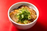 あぶりチャーシュー丼（横濱家系ラーメン 六代目野中家）
