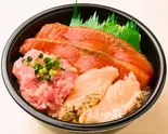 漬けサーモンねぎとろ焼きハラス丼(100)（魚丼 北千住本店）