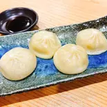 スープたっぷり特製小籠包 (4個)【酢醬油】（【本格町中華】珍十番）