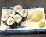 納豆しそ巻き fermented soybeans and shiso sushi roll（大衆海鮮 団）