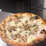Ciccia（PIZZA LINDA）