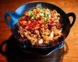 干锅牛蛙  牛蛙の汁なし火鍋（湘味食府）