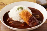 【名物】カニクリームコロッケハヤシライス Crab Cream Croquette Hashed Beef Rice（濃厚オムハヤシ＆ハンバーグ「KAKUSHIAZI」 西新井店）