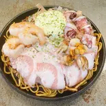関西お好みMIX焼玉 もだん焼き(豚・イカ・海老・帆立・麺)【マヨ】（【関西風＆広島風お好み焼き・鉄板焼き】桜家 清水店）
