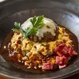 八丁味噌香るデミグラスハンバーグボウル（SiKiTO CAFE 日本橋）