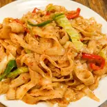 唐辛子入り焼き刀削麺【辣炒刀削麺】(川味苑 (センミエン))