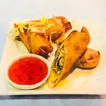 チキン春巻き(spring roll)（オムレストラン）