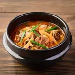 焼肉屋さんのユッケジャンスープ（焼肉まつやま）