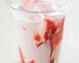 ストロべリ—ラッシーstrawberry lassi（インド料理 インド村）