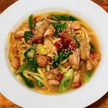 ネギ塩チキンの和風パスタ（立ち呑みラッキー）