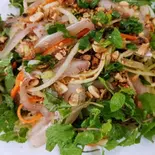 GỎI ĐU ĐỦ TAI HEO - 豚耳とパパイヤサラダ(SAM QUAN 亀有)