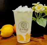 Mプリンココナッツミルク（台湾タピオカミルクティー 茶の物語 王子店 CHAWUYU BUBBLE TEA）