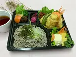 涼味ざるそばとちりめん混ぜ込み揚げ飯御膳（グランウエルネス中島公園）