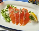 ケター(サーモンのマリネ)（ろしあ亭 大きなロールキャベツ 元祖白いビーフストロガノフの店）
