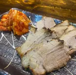 自家製チャーシュー＆キムチ（焼鳥・おでん KUSIO 寺田町店）