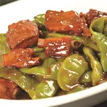 スペアリプとインゲ煮込み(排骨炖豆角)（寛窄巷子）