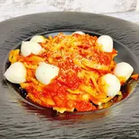 モツァレラチーズとトマトソース(生パスタ専門店Greco【グルテンフリーパスタもご用意しております】)
