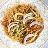 鶏肉焼きそば/Chickenchowmein（JUNCTION RESTAURANT＆THE BAR）