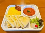 C弁当C Bento(チーズナン)(ネパールインディアンレストラン アーマ)