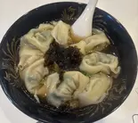 手作りエビ入りジャンボワンタン(8個)（麺屋酒場）