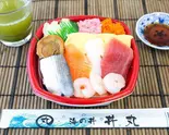 ちらし丼（丼丸どんどん 旗の台所）