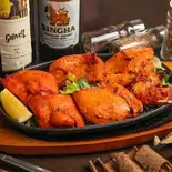 チキンティッカ(3pか6p) Chicken Tikka (3 or 6 Pieces)（本場のインド・アジアンレストラン サイナ）