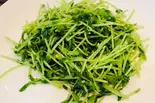 豆苗炒め(中華料理 華宴 葛西店)