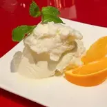バニラアイスクリーム・フルーツ添え Vanilla Ice Cream with Fruits（Dining＆Bar PRIMAVERA）