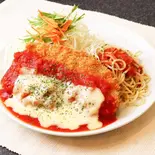 ミラノ風カツレツのチーズトマトソース定食（洋食 夢たまご）