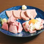 【肉刺し】 3種盛り(できたてお弁当&出汁自慢 海苔弁スタンド。ホキマ店)