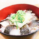 炙り〆さば丼（【ご飯大盛無料！】中央市場直送 海鮮丼 つくし）